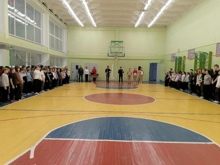 Торжественная линейка памяти «Горячие точки на карте мира».